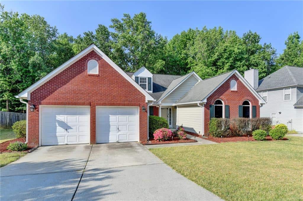 Listing photo 1