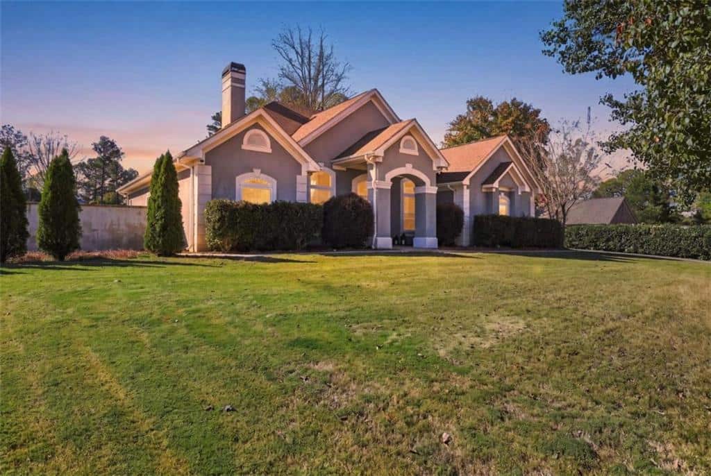 Listing photo 1