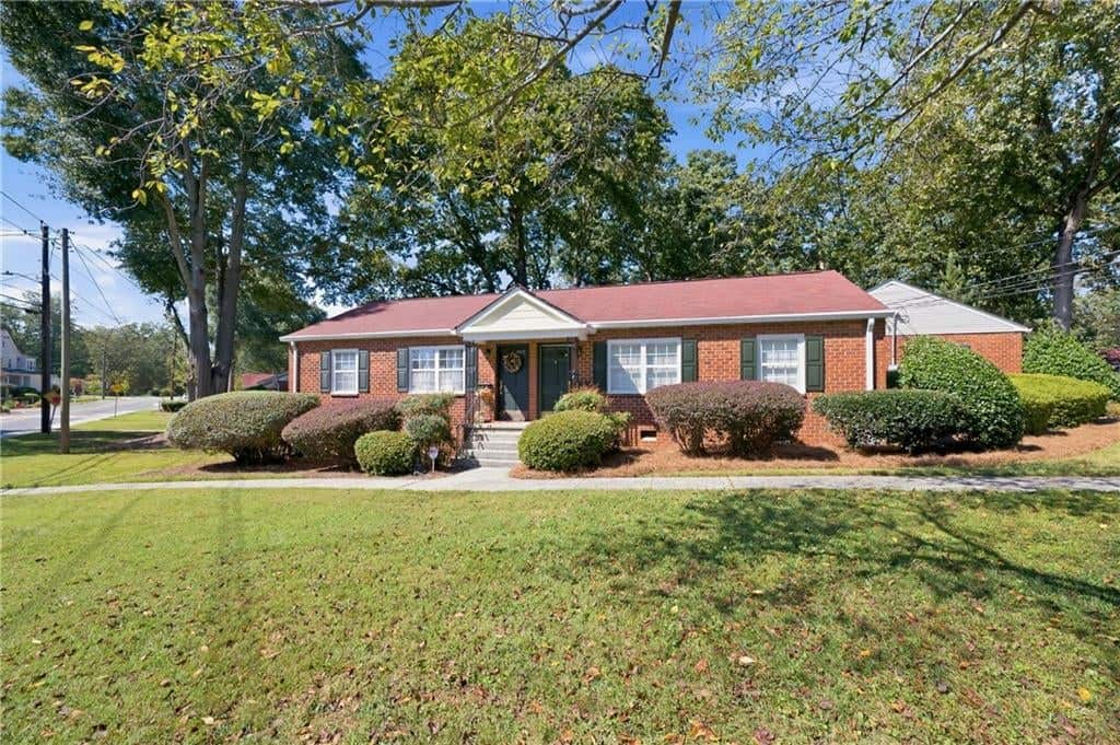 Listing photo 1