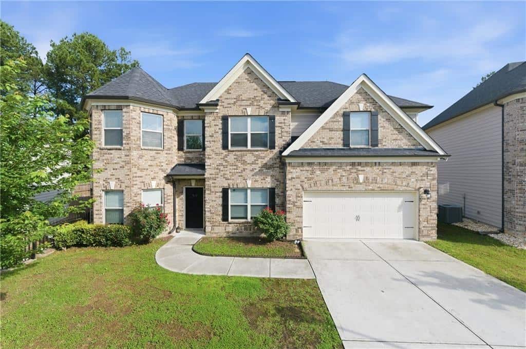 Listing photo 1