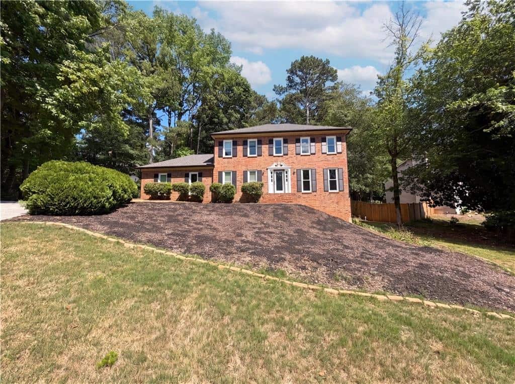 Listing photo 1
