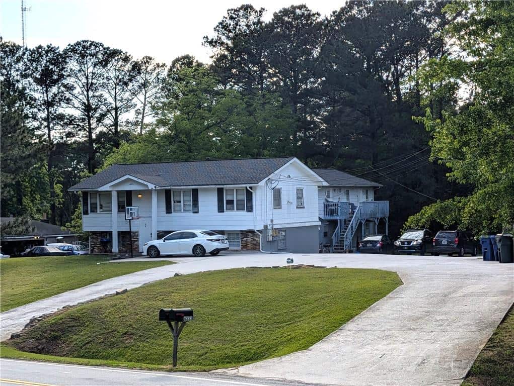 Listing photo 1