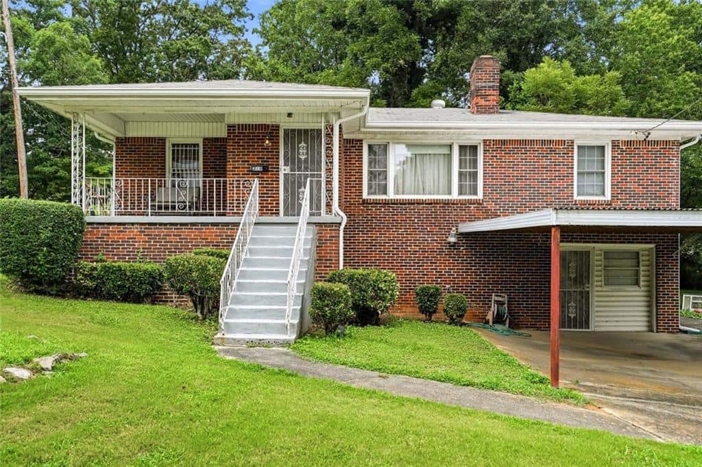 Listing photo 1