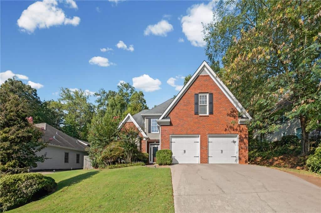 Listing photo 1