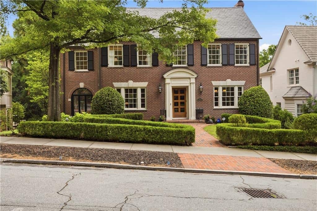 Listing photo 1