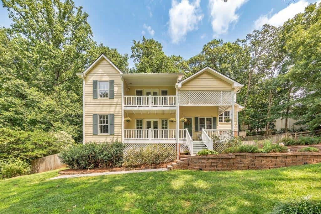 Listing photo 1