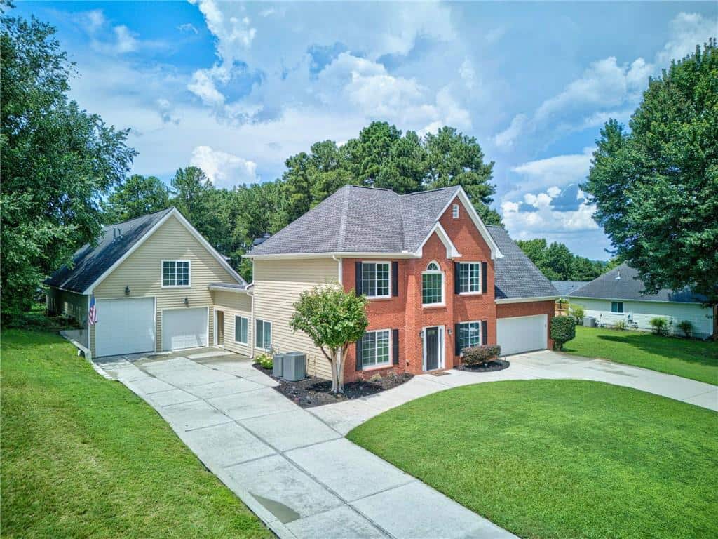 Listing photo 1