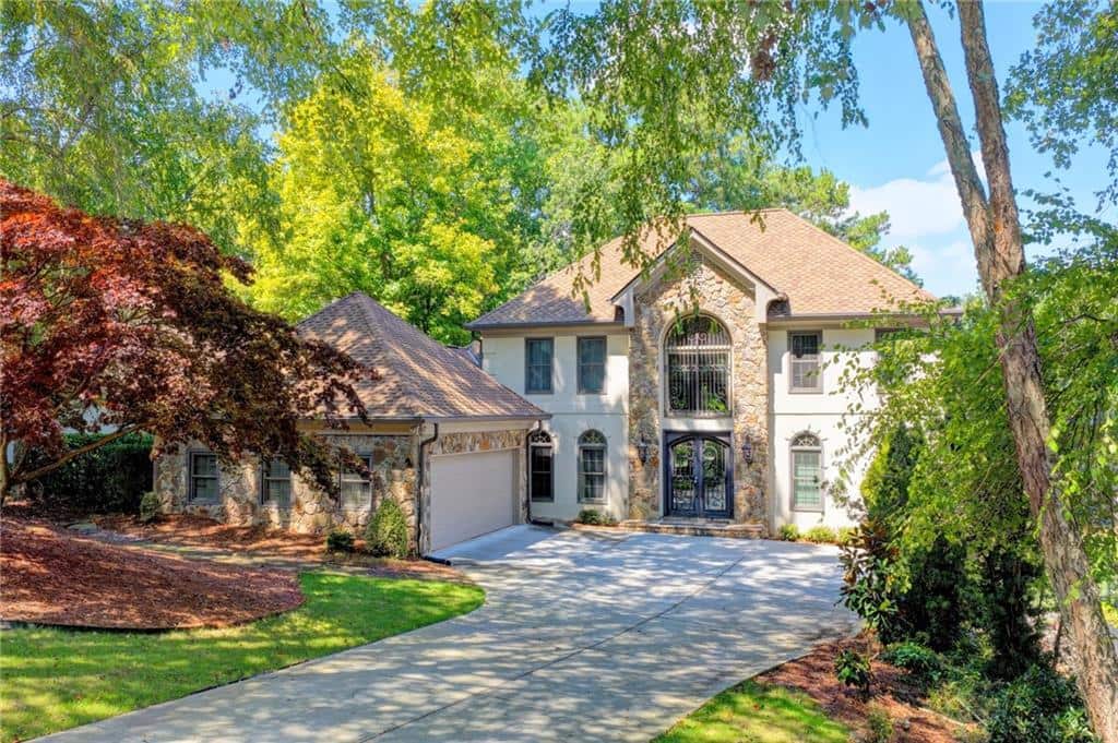 Listing photo 1