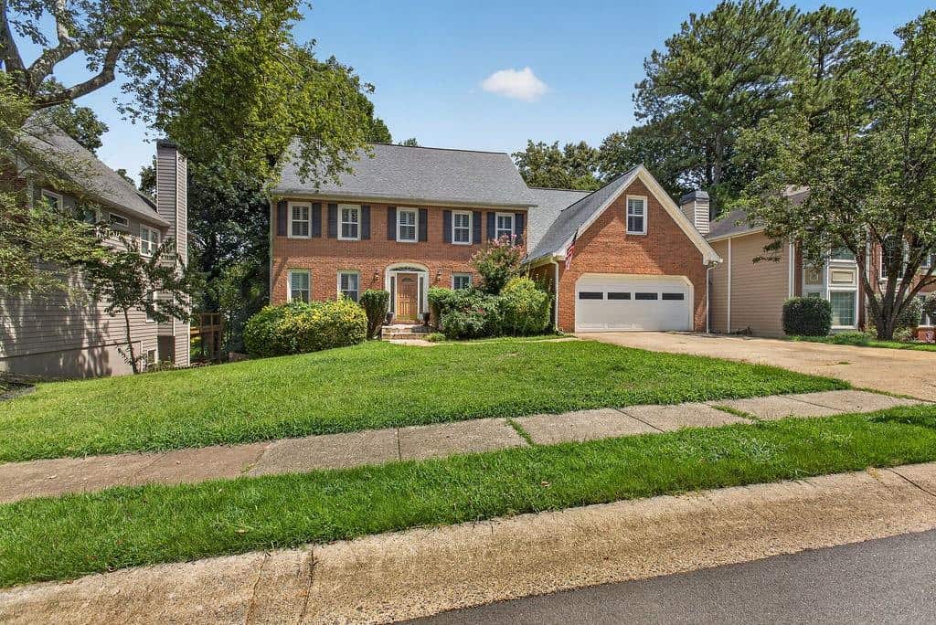 Listing photo 1