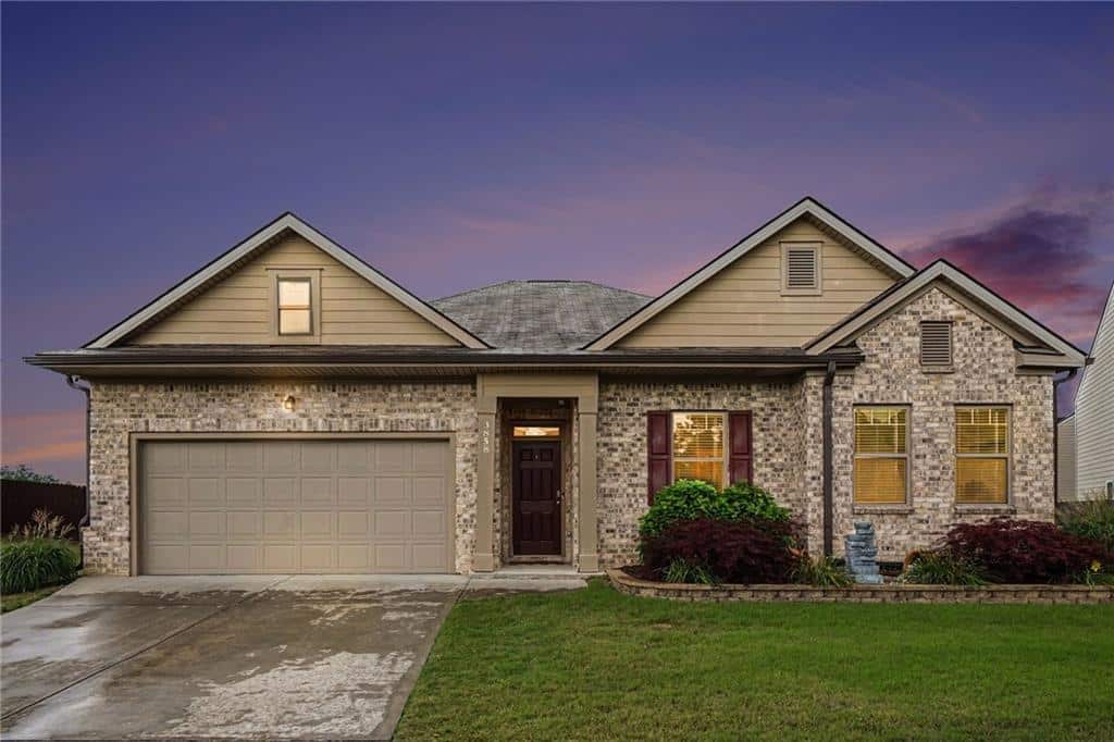 Listing photo 1