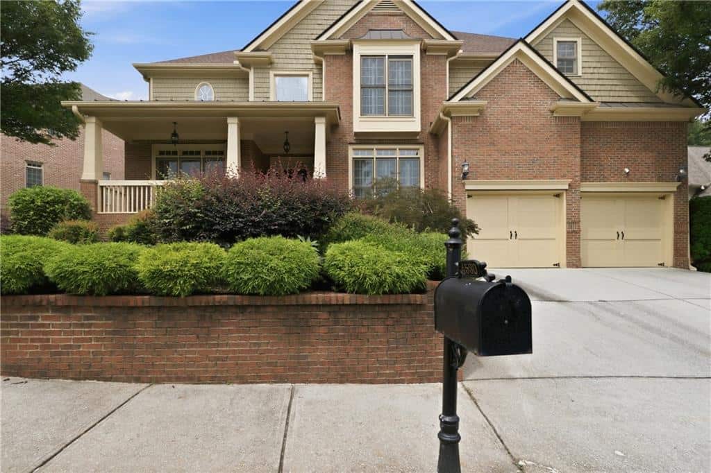 Listing photo 1
