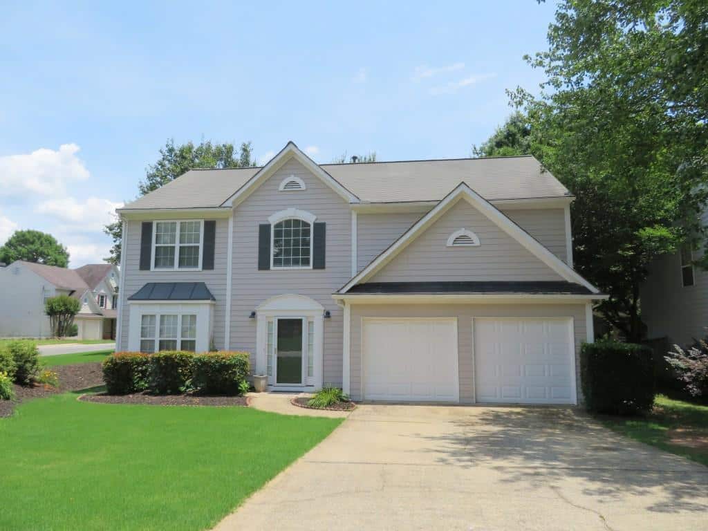 Listing photo 1