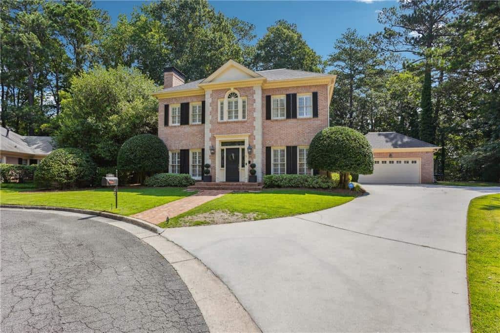 Listing photo 1