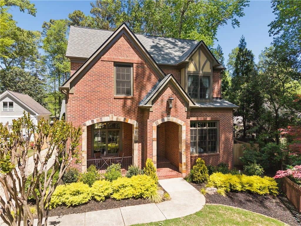 Listing photo 1