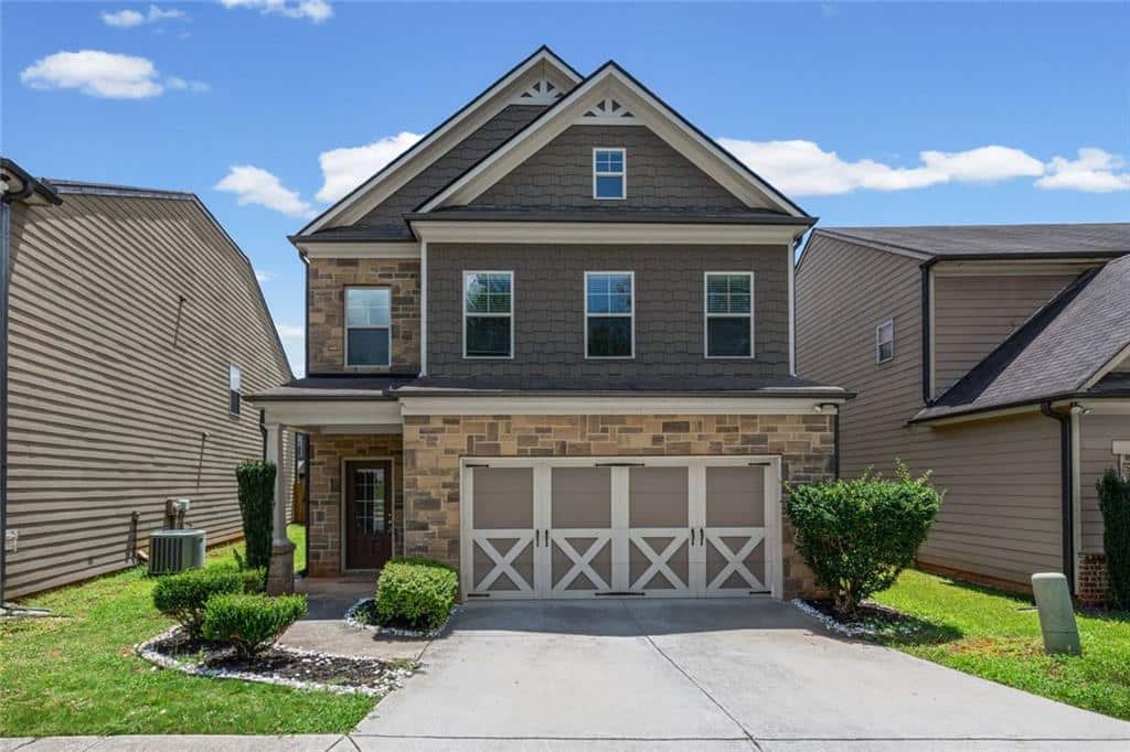 Listing photo 1