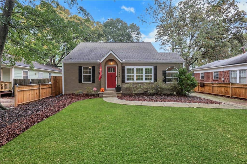 Listing photo 1