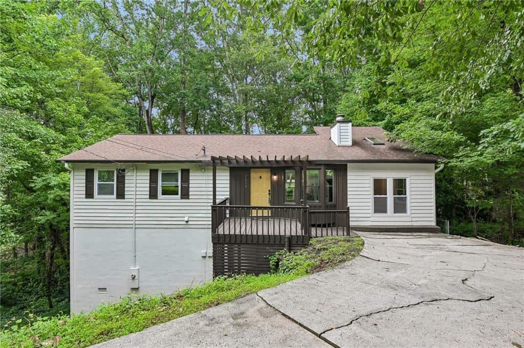 Listing photo 1