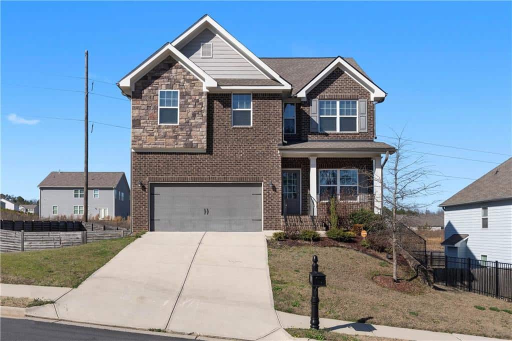 Listing photo 1