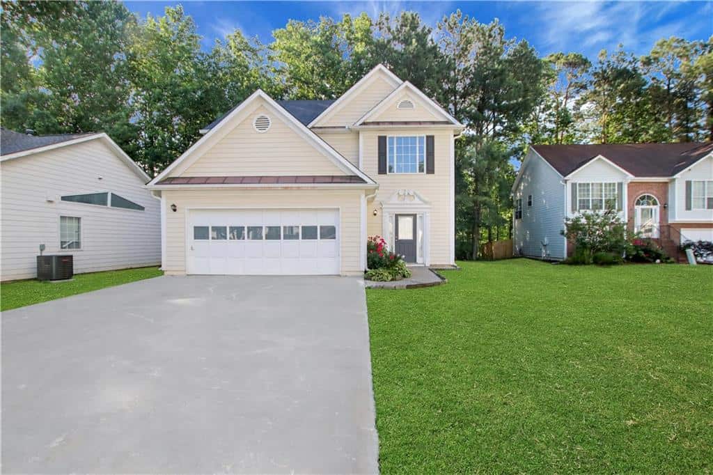 Listing photo 1