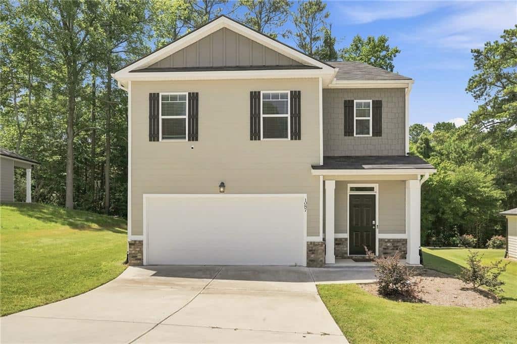 Listing photo 1