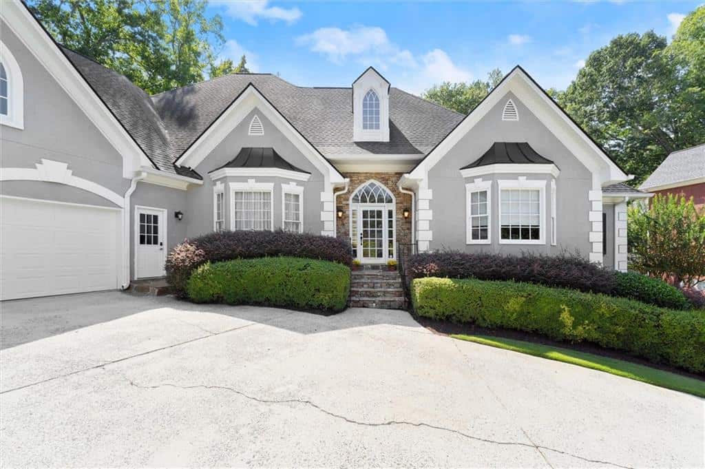 Listing photo 1