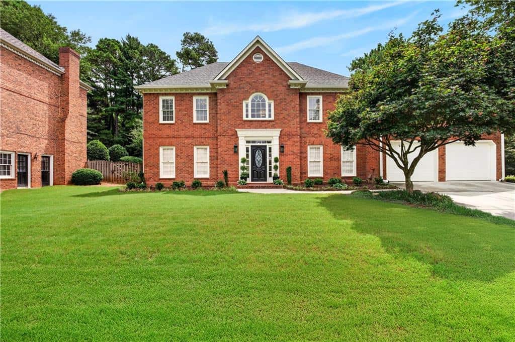Listing photo 1