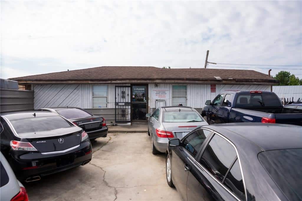 Listing photo 1