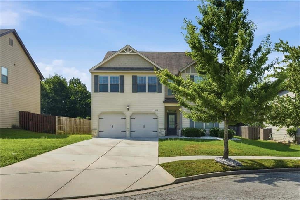 Listing photo 1