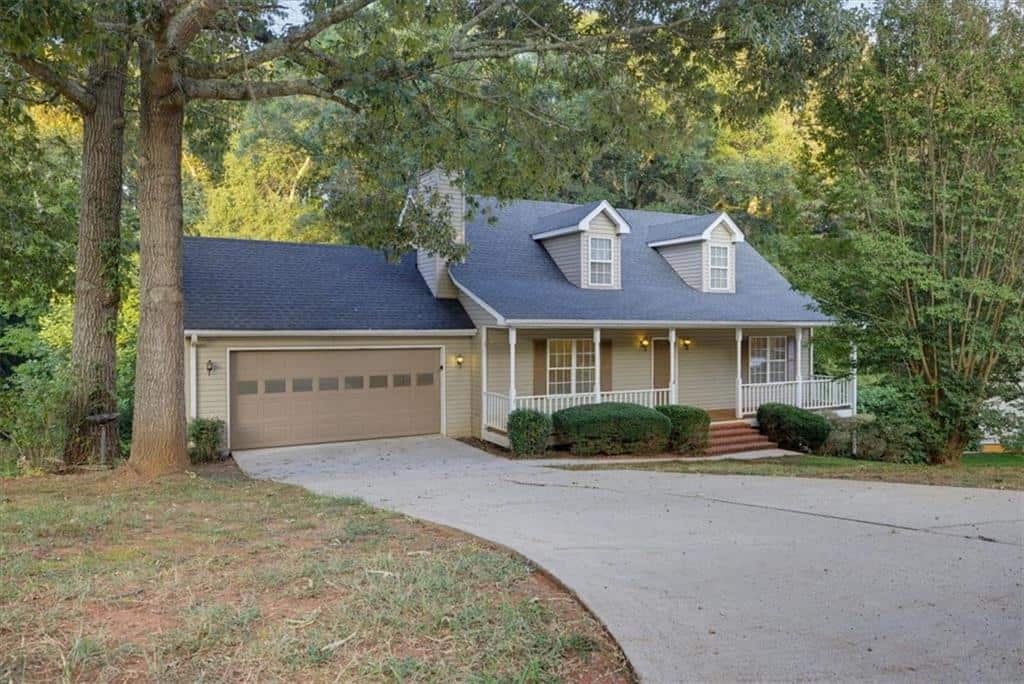 Listing photo 1