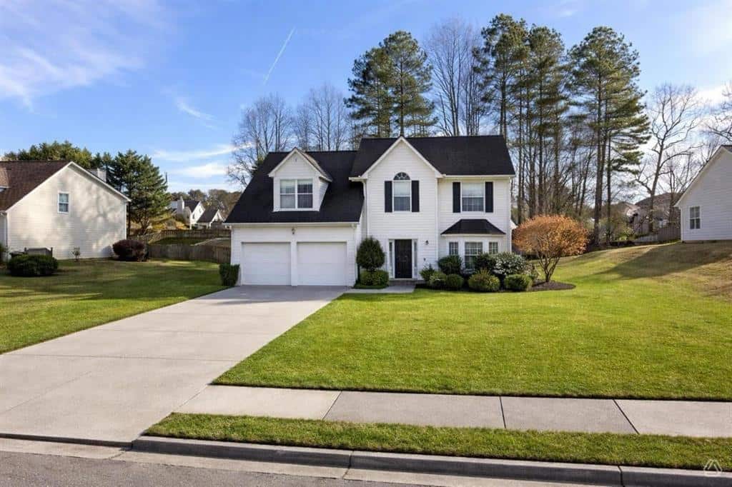 Listing photo 1