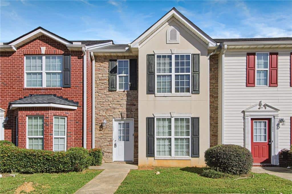 Listing photo 1