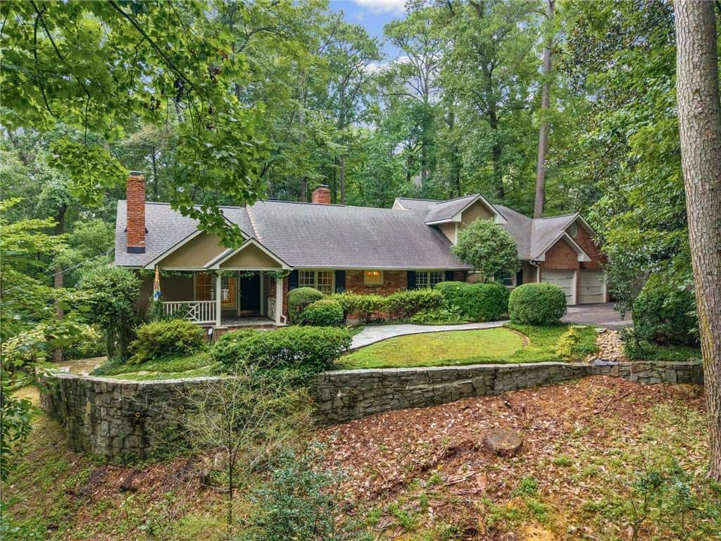 Listing photo 1