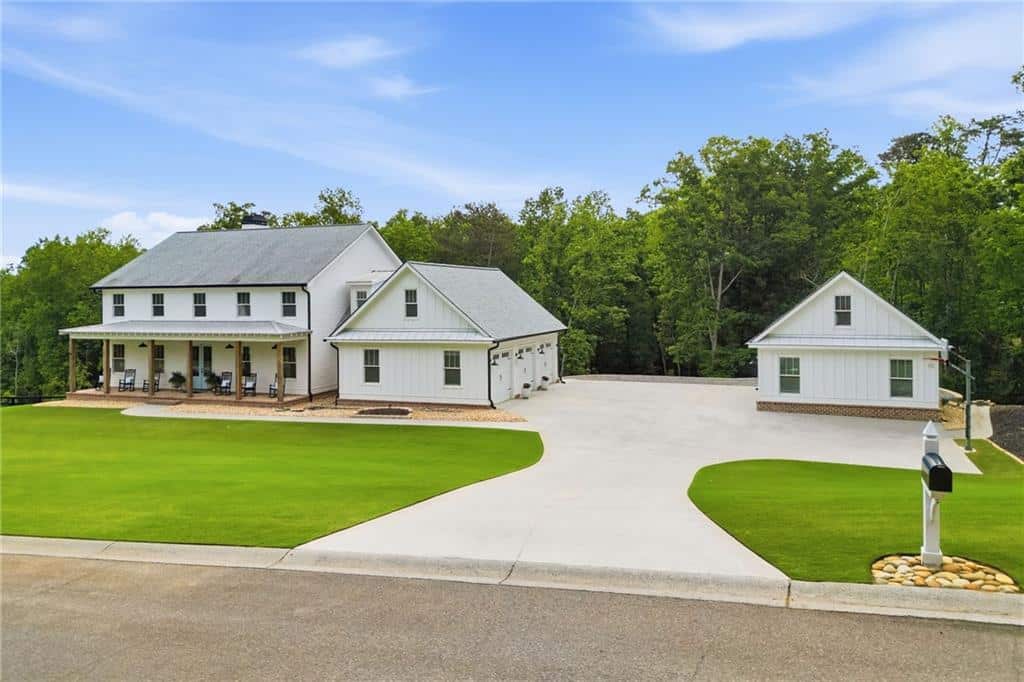 Listing photo 1