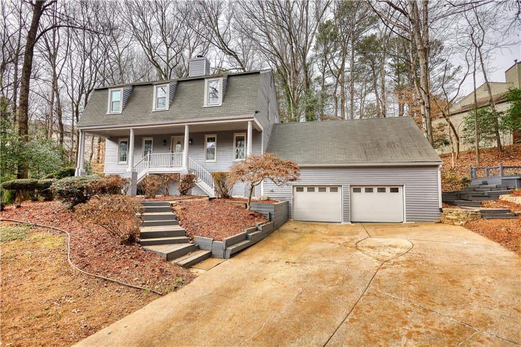 Listing photo 1