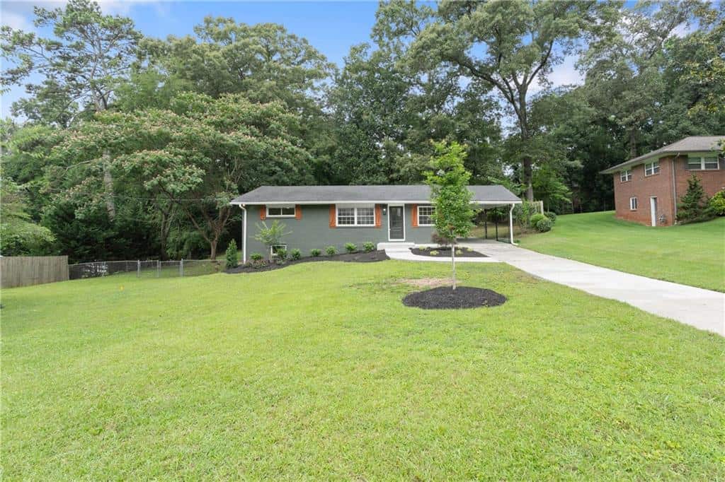 Listing photo 1
