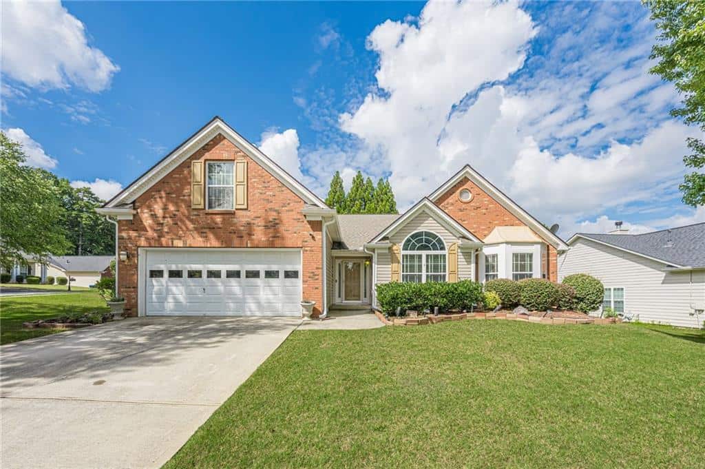 Listing photo 1