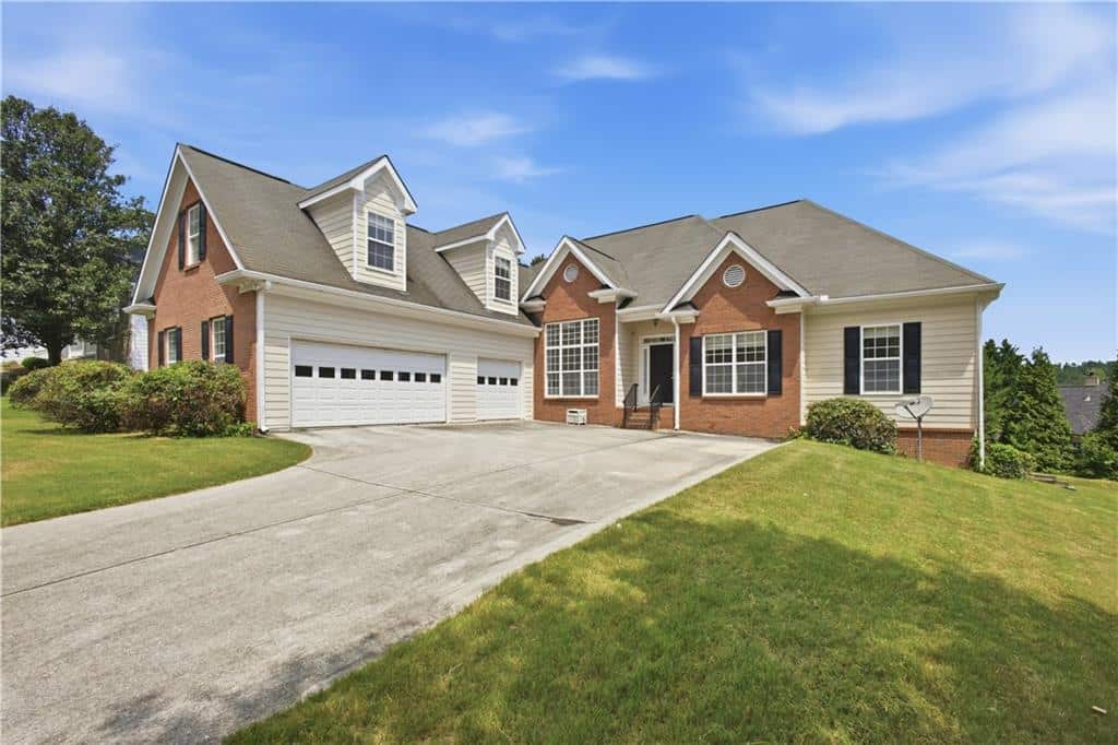 Listing photo 1