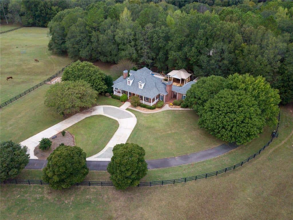 Listing photo 1