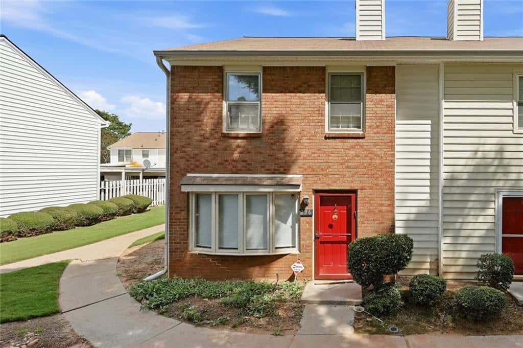 Listing photo 1