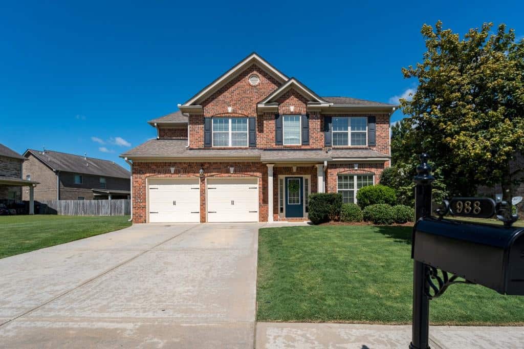 Listing photo 1