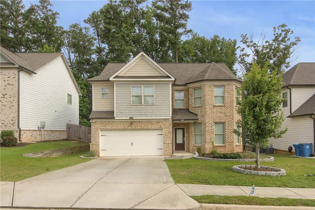 Listing photo 1