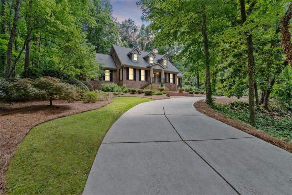 Listing photo 1
