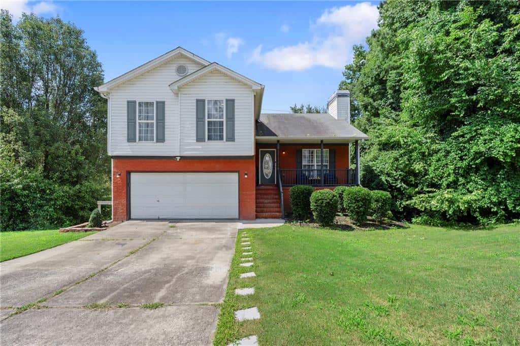 Listing photo 1