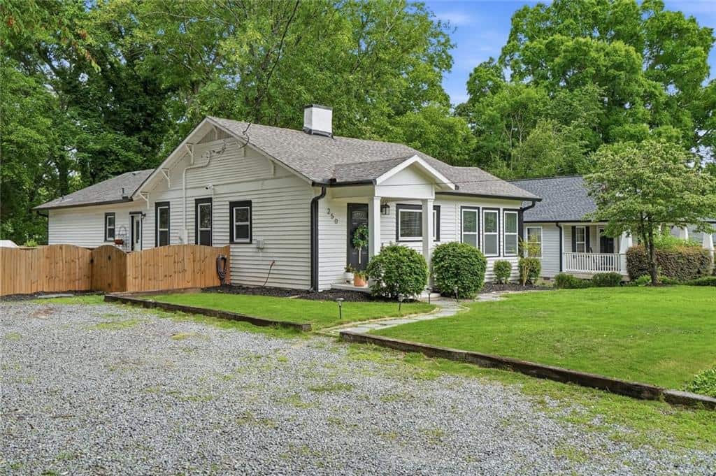 Listing photo 1