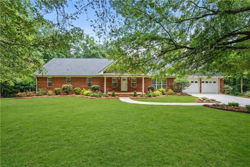 Listing photo 1