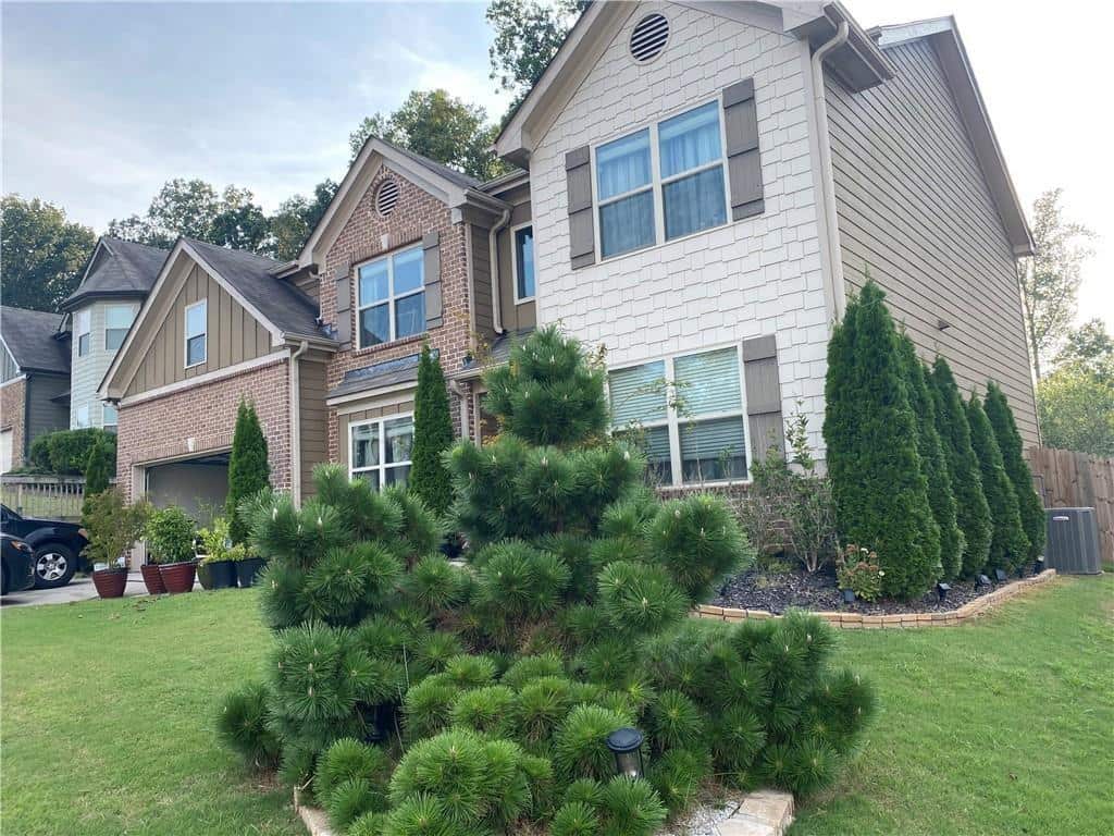 Listing photo 1