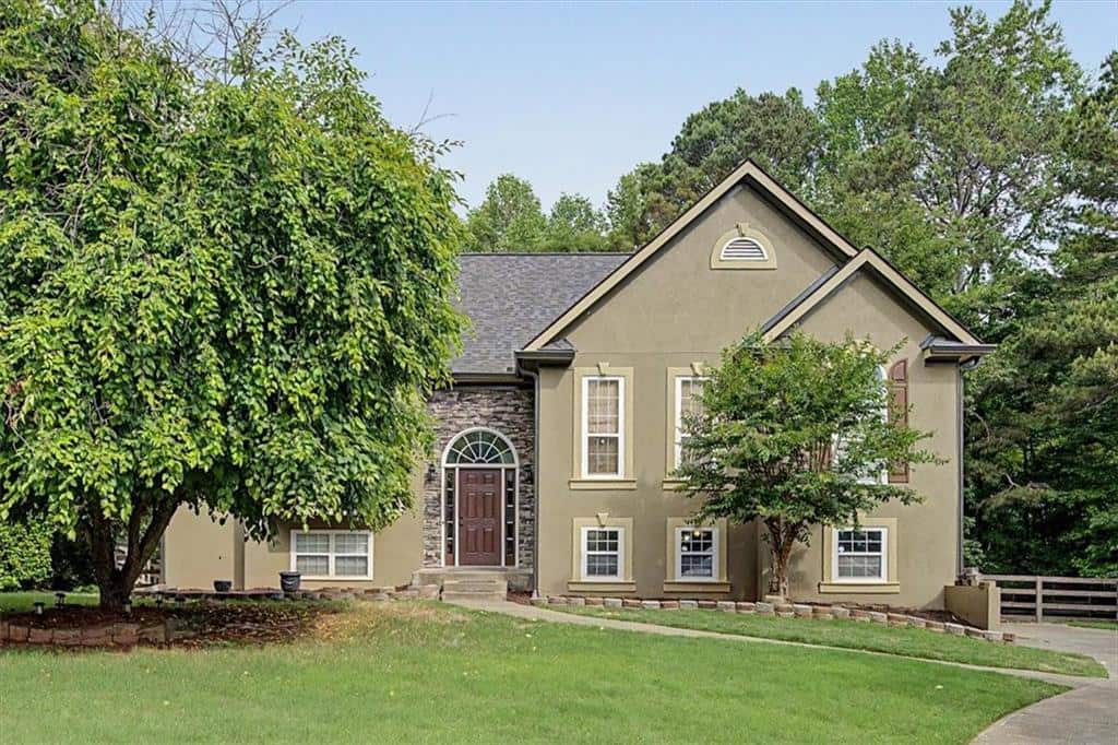 Listing photo 1