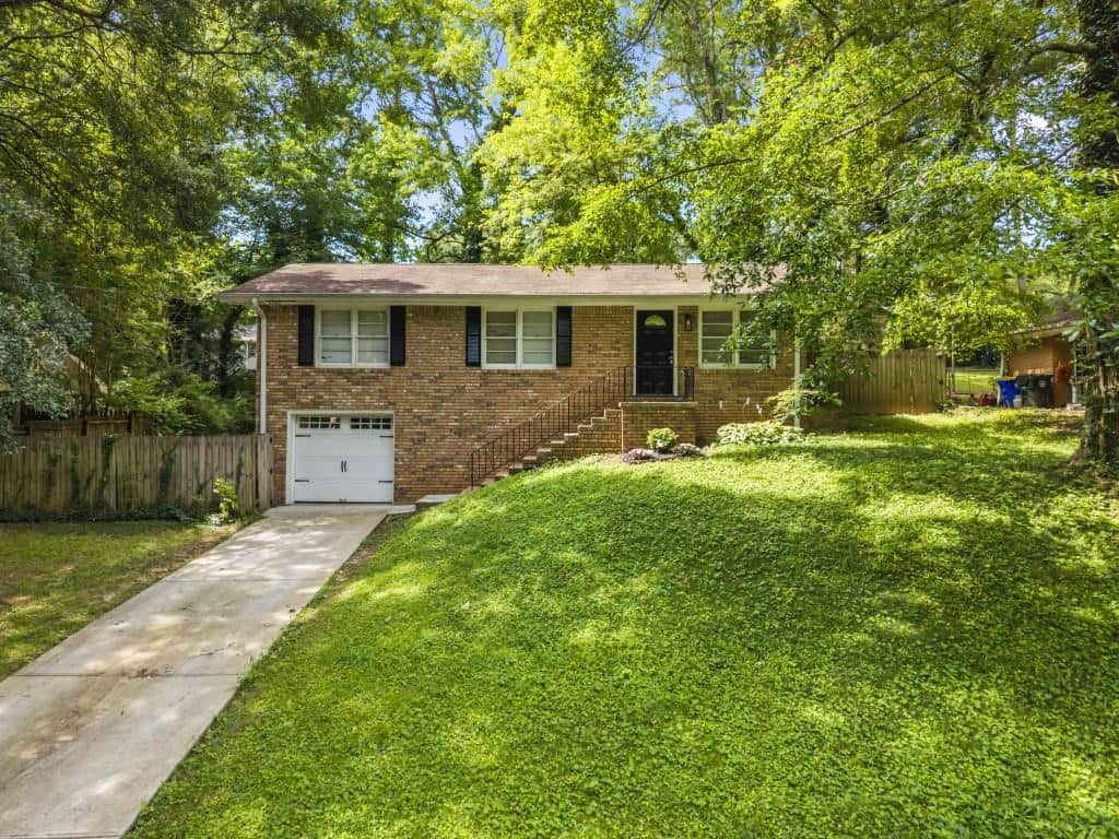 Listing photo 1