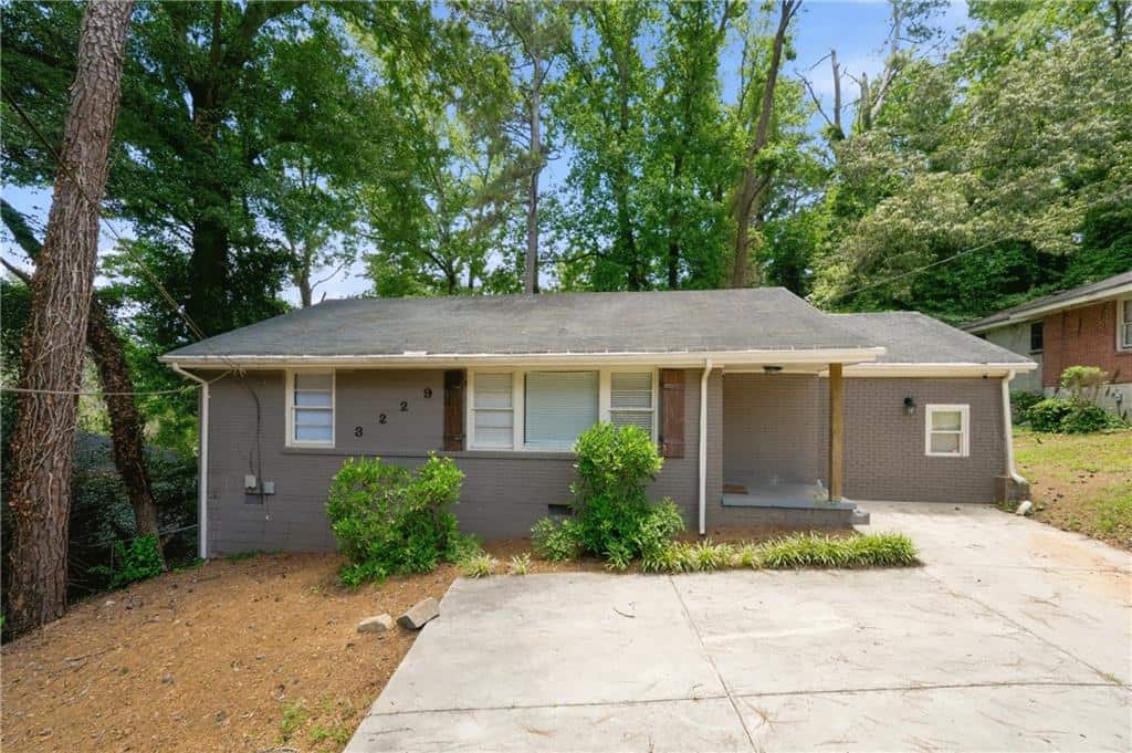 Listing photo 1