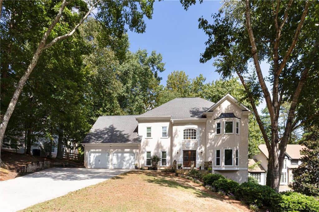 Listing photo 1